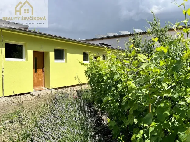 Pronájem bytu 2+kk, Libišany, 40 m2