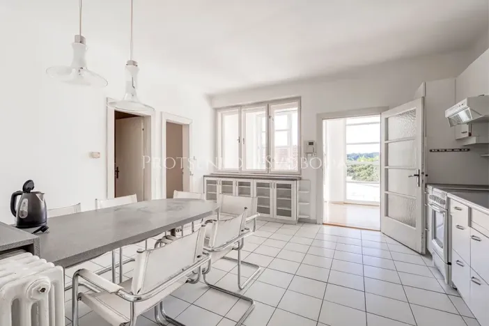 Prodej ordinace, Křižanov, Benešovo náměstí, 530 m2