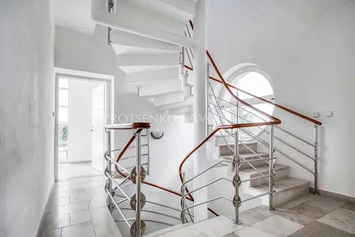 Prodej ordinace, Křižanov, Benešovo náměstí, 530 m2