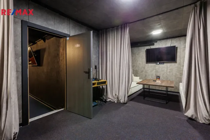 Pronájem restaurace, Karlovy Vary - Rybáře, Sokolovská, 156 m2