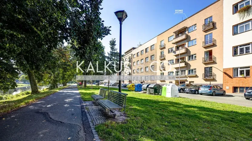 Pronájem bytu 3+kk, Hradec Králové, Smetanovo nábřeží, 75 m2