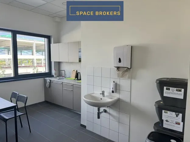 Pronájem obchodního prostoru, Tuchoměřice, 937 m2