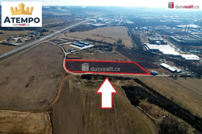 Prodej komerčního pozemku, Úsilné, 7491 m2