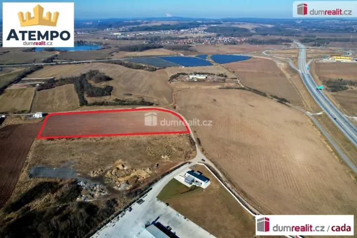 Prodej komerčního pozemku, Úsilné, 7491 m2