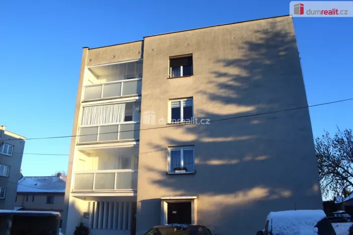 Prodej bytu 3+1, Katusice, Polní, 79 m2