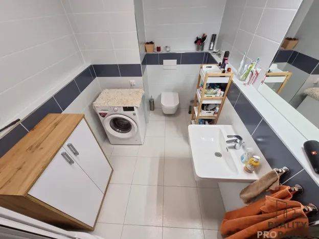 Pronájem bytu 2+kk, Praha - Střížkov, Makedonská, 53 m2