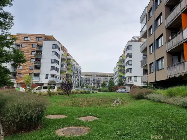 Pronájem bytu 2+kk, Praha - Střížkov, Makedonská, 53 m2
