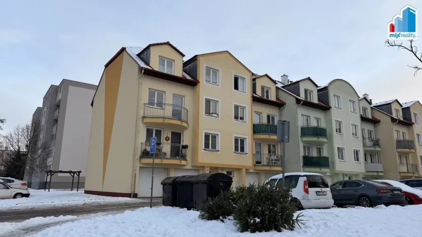 Pronájem bytu 1+kk, Nýřany, Na Sklárně, 38 m2