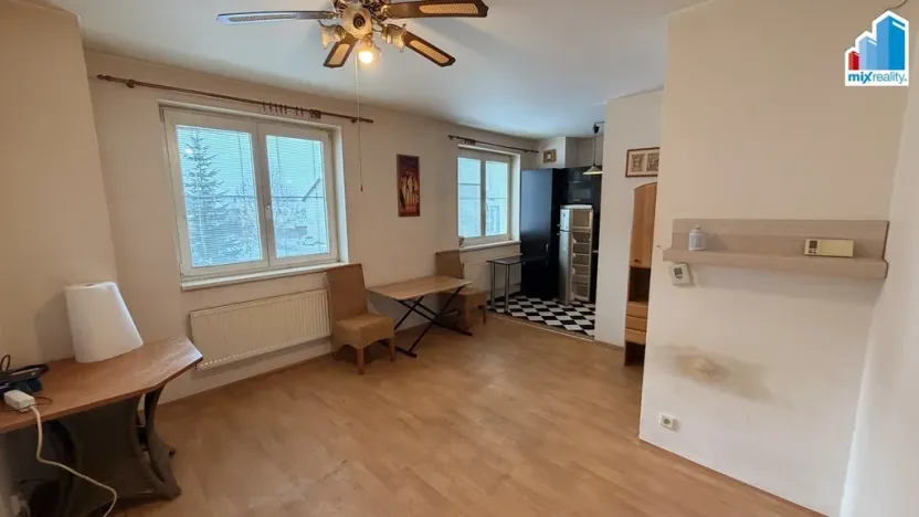 Pronájem bytu 1+kk, Nýřany, Na Sklárně, 38 m2