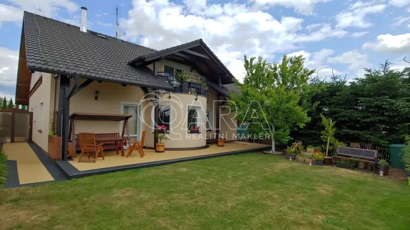 Prodej vícegeneračního domu, Srubec, 334 m2