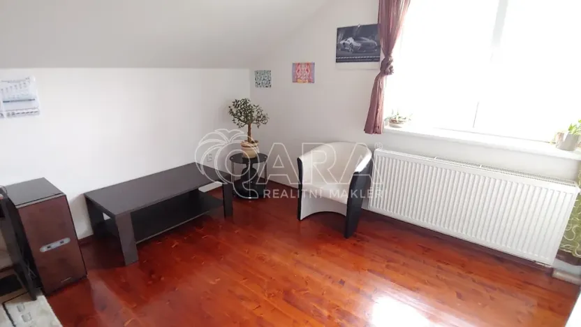 Prodej vícegeneračního domu, Srubec, 334 m2