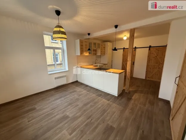 Pronájem bytu 2+kk, Jílové, Mírové nám., 52 m2