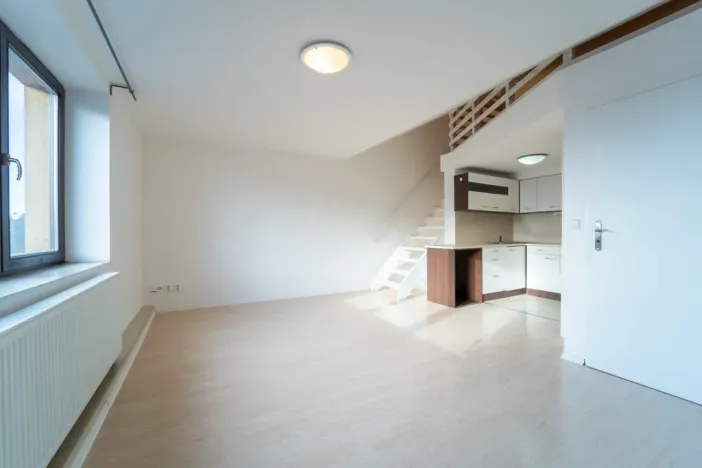 Pronájem bytu 2+kk, Hostivice, Čsl. armády, 46 m2