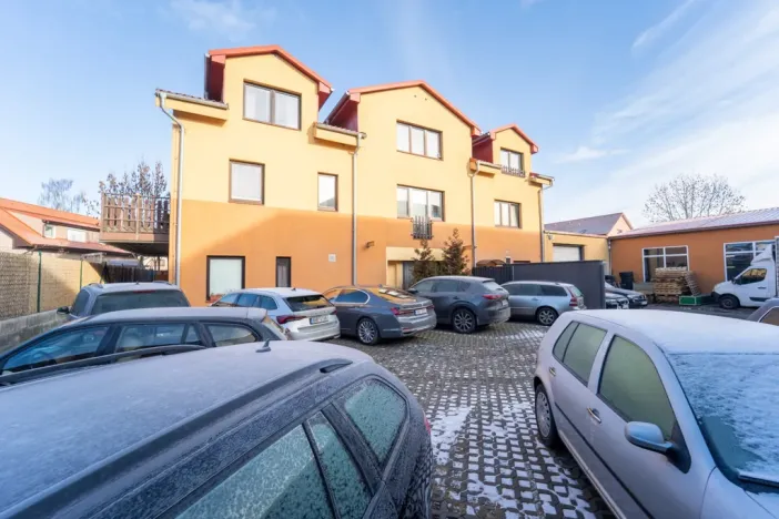 Pronájem bytu 2+kk, Hostivice, Čsl. armády, 46 m2