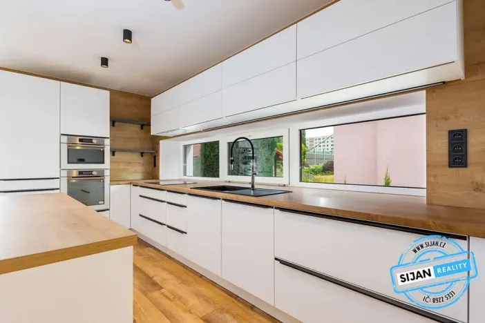 Pronájem bytu 3+kk, Ostrava, U Lesa, 98 m2