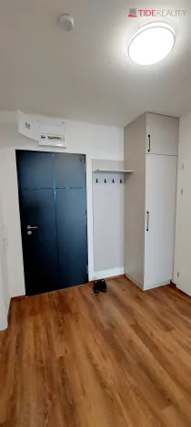 Pronájem bytu 2+kk, Praha, Stočesova, 54 m2