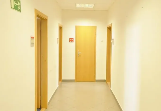 Pronájem kanceláře, Praha - Holešovice, Jablonského, 17 m2