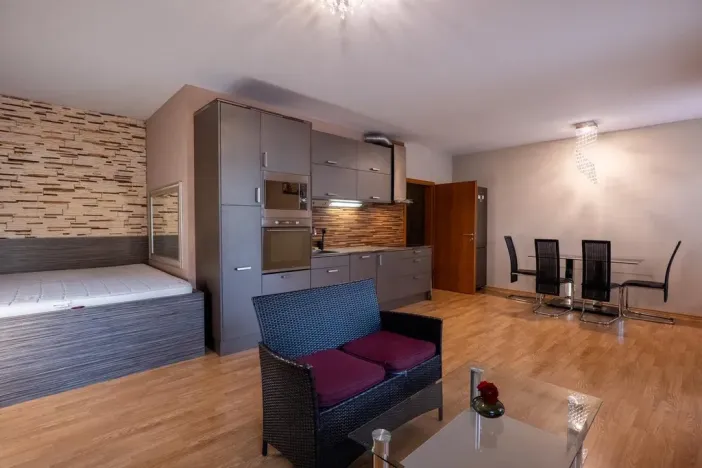 Prodej bytu 2+kk, Praha - Kyje, Pelušková, 44 m2