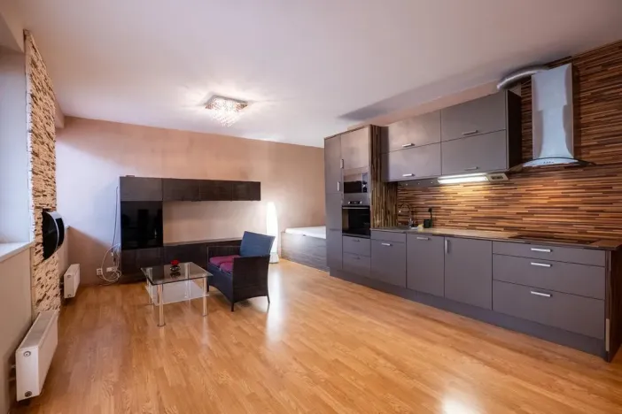 Prodej bytu 2+kk, Praha - Kyje, Pelušková, 44 m2