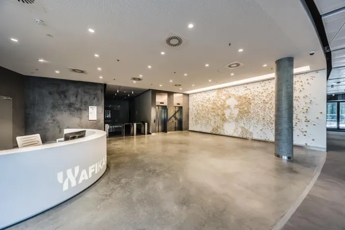 Pronájem obchodního prostoru, Praha - Karlín, Pernerova, 204 m2