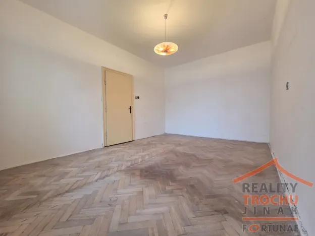 Prodej bytu 2+kk, Dvůr Králové nad Labem, Kotkova, 53 m2