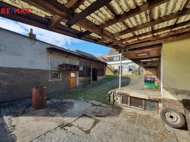 Prodej rodinného domu, Skočice, 289 m2