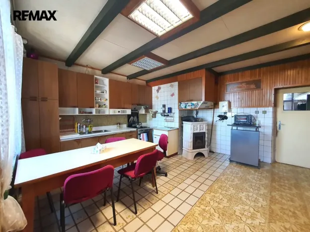 Prodej rodinného domu, Skočice, 289 m2