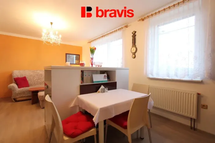 Pronájem bytu 1+kk, Neslovice, Školní, 31 m2