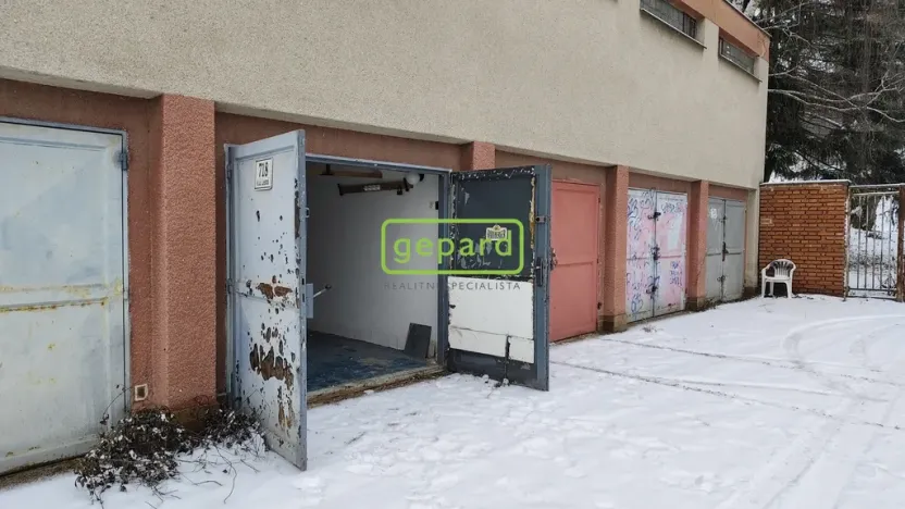 Prodej garáže, Brno - Lesná, 17 m2