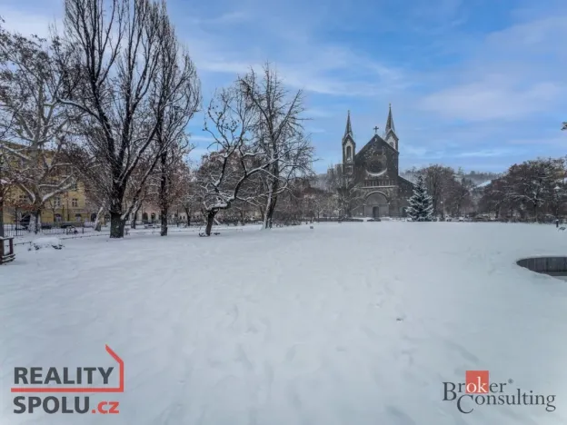 Pronájem bytu 3+1, Praha - Karlín, Sokolovská, 72 m2