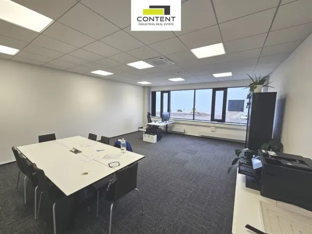 Pronájem výrobních prostor, Kozomín, 6000 m2