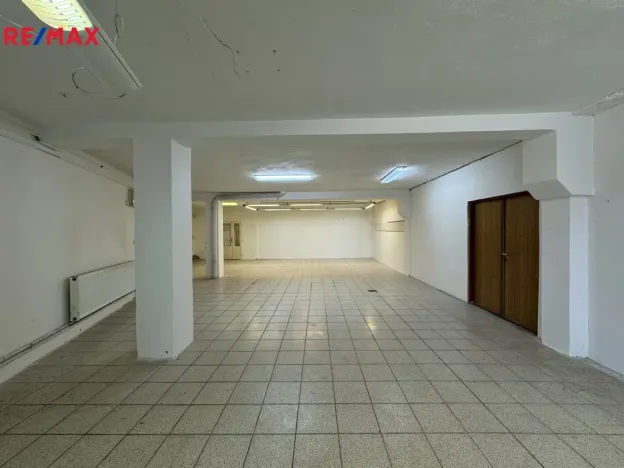 Pronájem obchodního prostoru, Velká Bystřice, ČSA, 354 m2