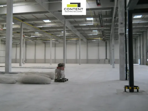 Pronájem výrobních prostor, Úžice, 14707 m2