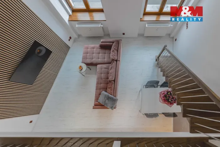 Prodej bytu 4+kk, Klatovy - Klatovy III, Husovo náměstí, 78 m2