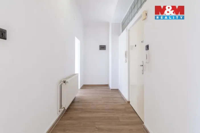 Pronájem bytu 1+1, Český Těšín, Odboje, 49 m2