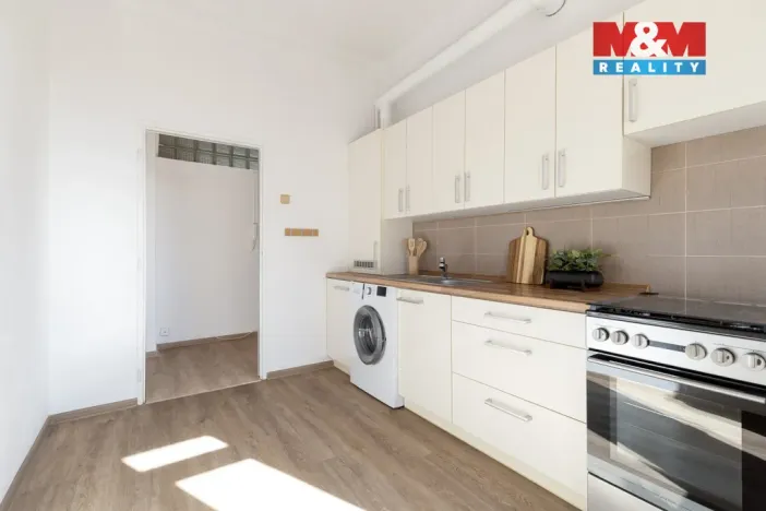 Pronájem bytu 1+1, Český Těšín, Odboje, 49 m2