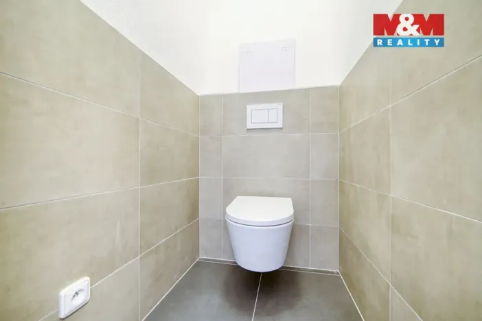 Pronájem bytu 1+kk, Nýřany, Benešova třída, 34 m2