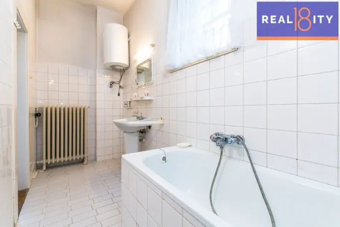 Prodej vily, Praha, Na pískách, 528 m2