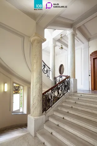 Pronájem kanceláře, Praha - Nové Město, Spálená, 1951 m2