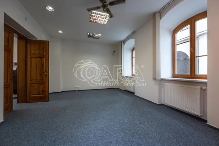 Pronájem obchodního prostoru, Mladá Boleslav - Mladá Boleslav I, Vodkova, 298 m2