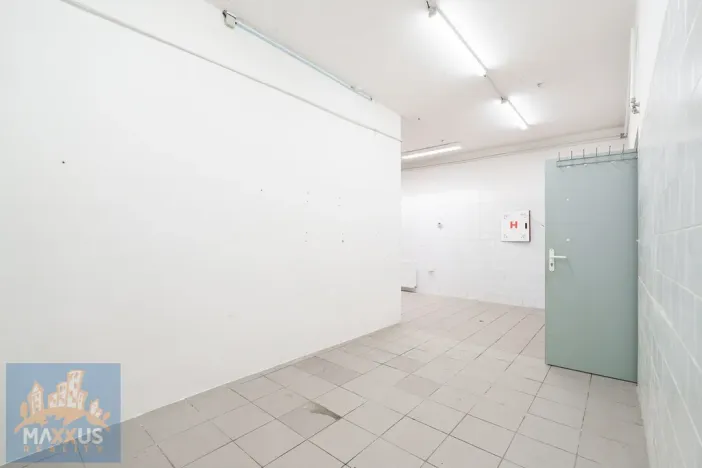 Pronájem obchodního prostoru, Praha - Strašnice, Počernická, 140 m2