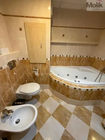 Prodej bytu 4+1, Most, J. A. Komenského, 78 m2