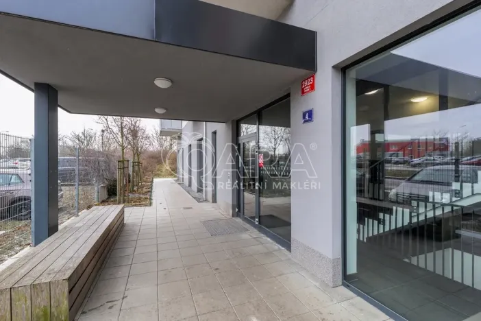 Pronájem bytu 1+kk, Praha - Stodůlky, Holýšovská, 12052 m2