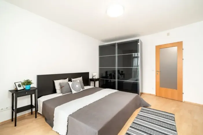 Pronájem bytu 3+kk, Praha - Vinohrady, U Zvonařky, 90 m2