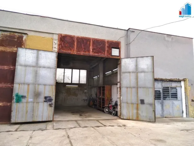 Pronájem skladu, Radnice, Nádražní, 63 m2