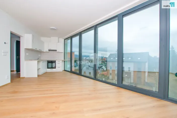 Pronájem bytu 1+kk, Liberec - Liberec XI-Růžodol I, Londýnská, 38 m2