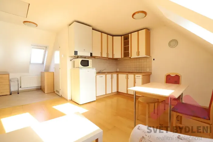 Pronájem bytu 2+kk, Praha - Radlice, Na Farkáně III, 56 m2