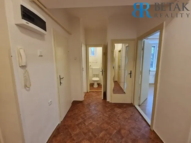 Pronájem bytu 2+1, Přerov, Šrobárova, 57 m2