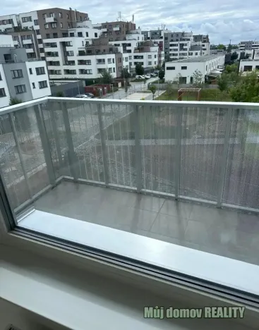 Pronájem bytu 2+kk, Praha - Dolní Měcholupy, Honzíkova, 41 m2