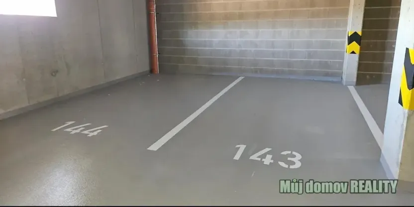 Pronájem bytu 2+kk, Praha - Dolní Měcholupy, Honzíkova, 41 m2